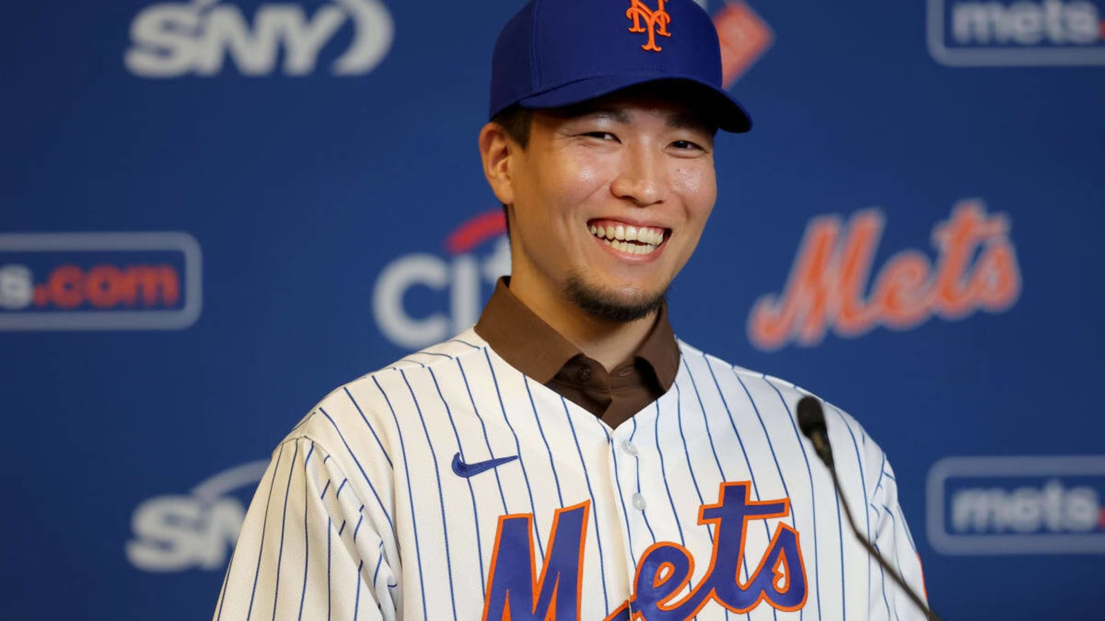 SNY Mets on X: Your first look at Kodai Senga in a black jersey
