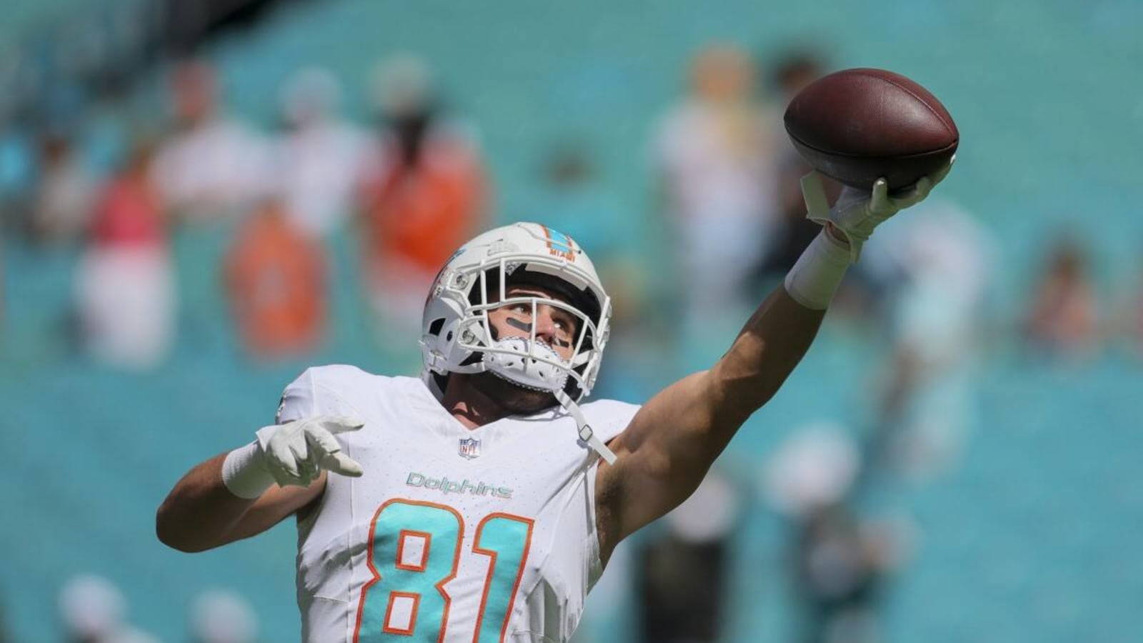 Dolphins might be forced to limit Durham Smythe&#39;s involvement