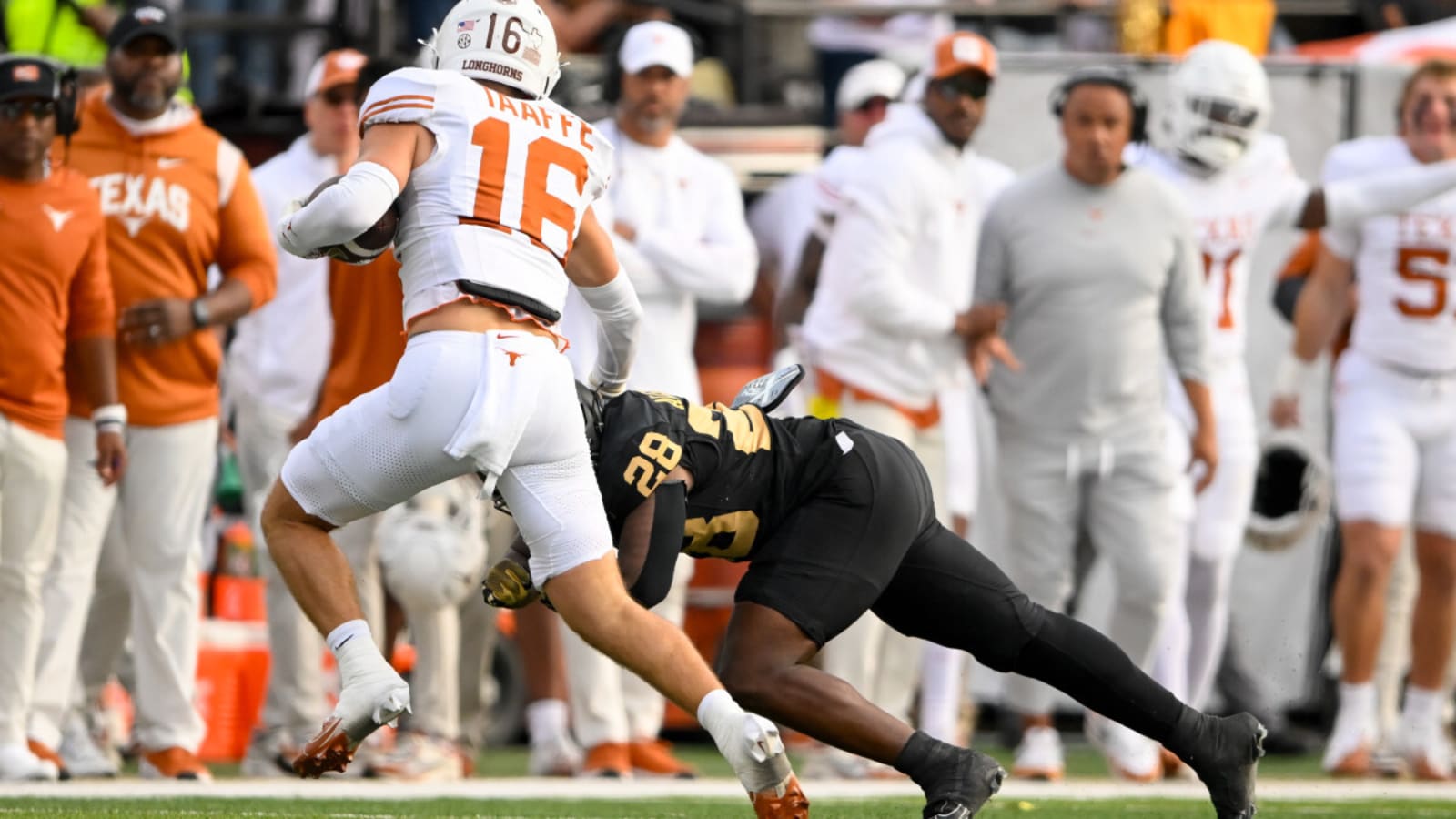 Texas S Michael Taaffe wins two national awards for his stellar defensive play vs. Vanderbilt