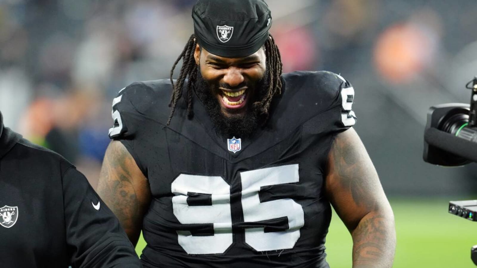 Confirmed: DT John Jenkins Returns to Raiders