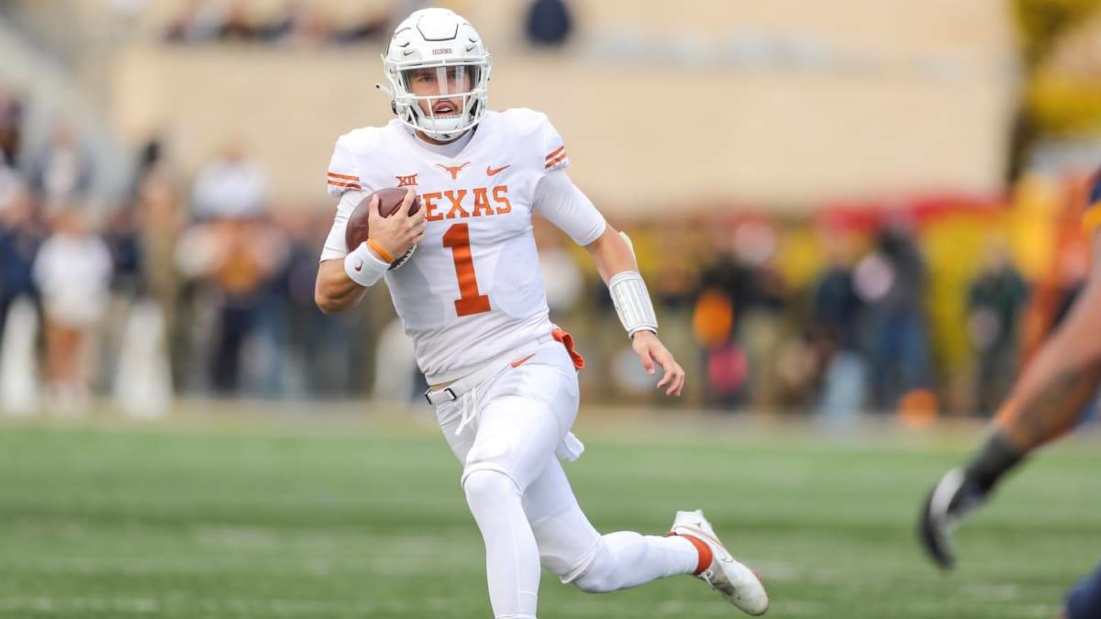 Hudson Card Says Goodbye To Texas, But Earns Longhorns Nation&#39;s Respect