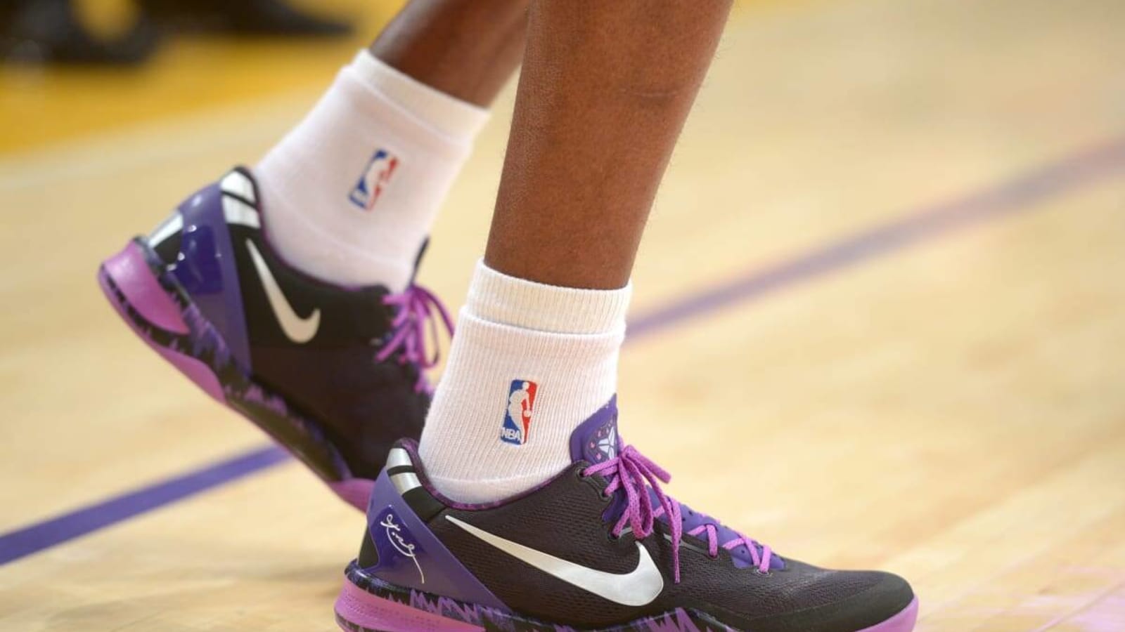 Kobe clearance shoes news