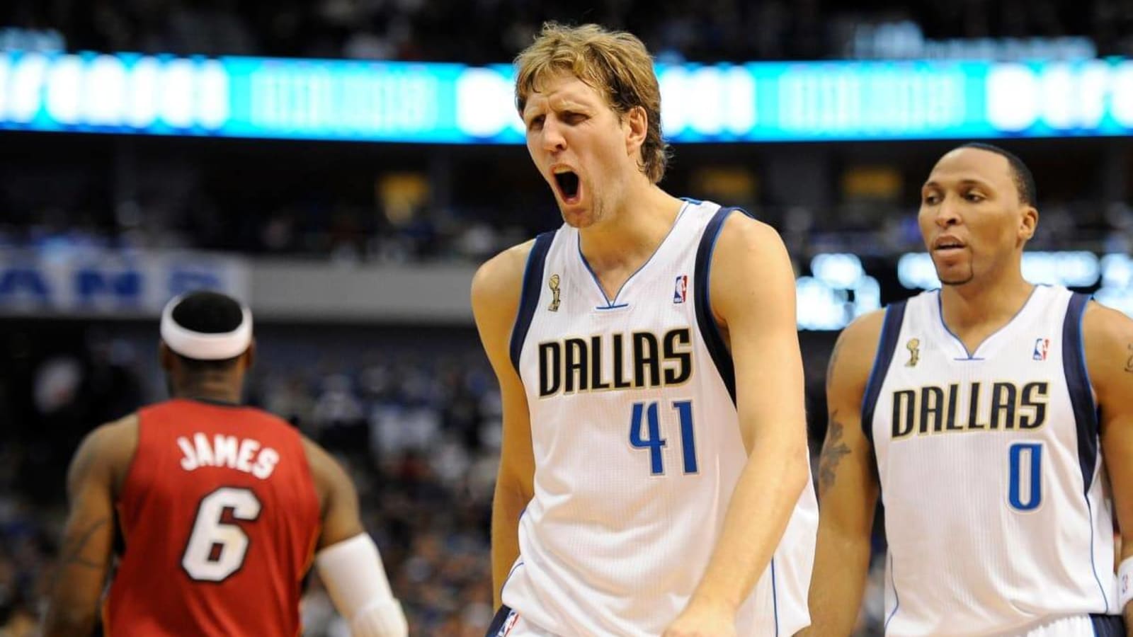 Mavs to Unveil Dirk Nowitzki Statue Before Lakers Christmas Day Game: DETAILS