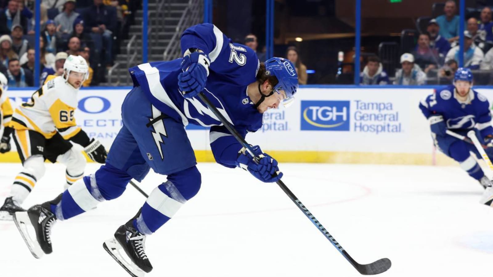 Tampa Bay Lightning place forward Alex Barré-Boulet on waivers