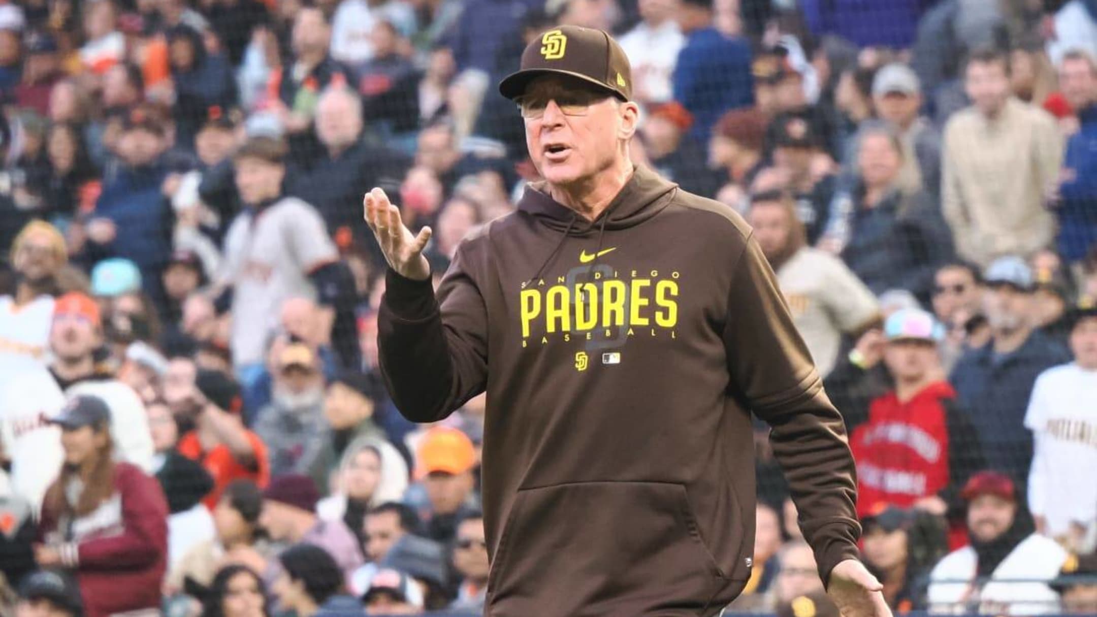 Padres: Bob Melvin's job appears to be safe