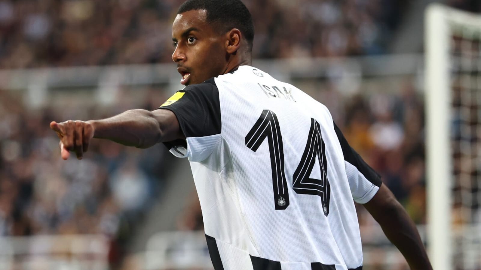 Newcastle name their price for Alexander Isak, fee could help them beat Man United to major transfer