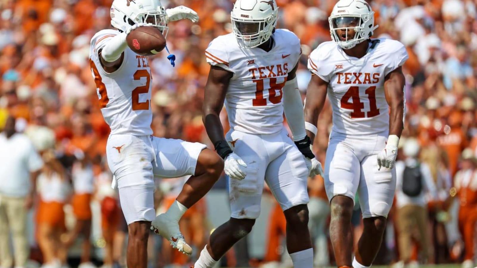 Longhorns Star DB Jahdae Barron Returns vs. Kansas State After Injury