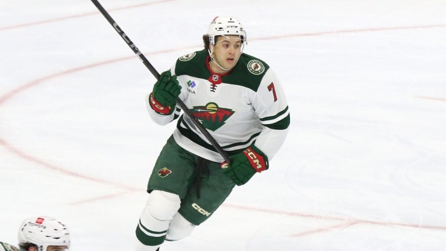 Wild Stay Hot With 4-3 Overtime Win Over Blackhawks