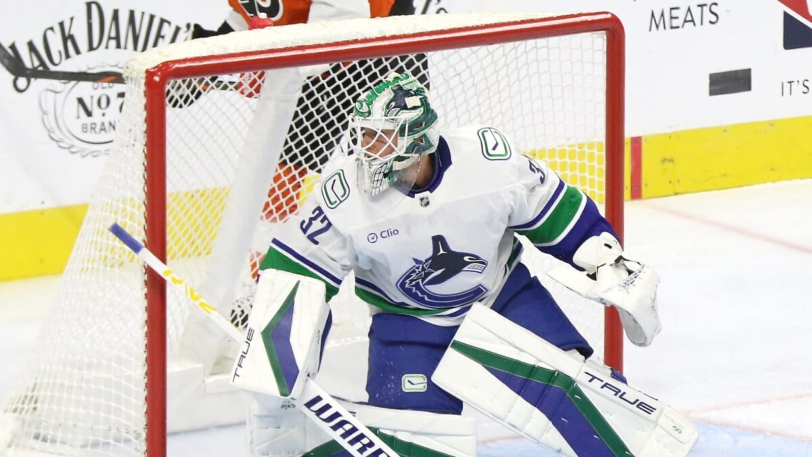Canucks Get Big Win With Kevin Lankinen Extension