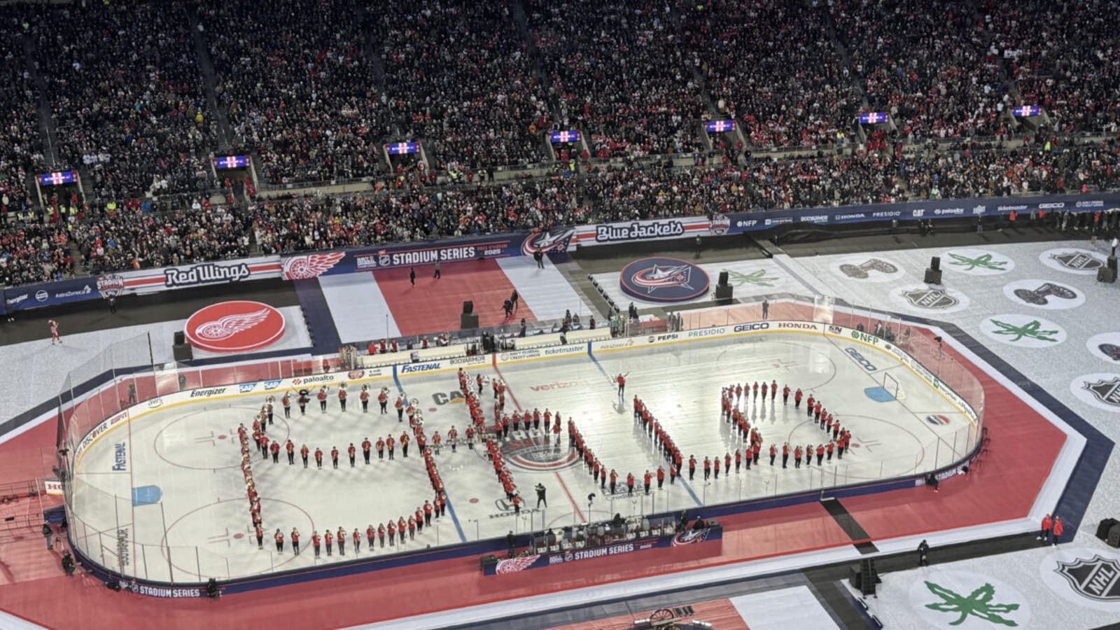 Blue Jackets Score Late to Defeat Red Wings at 2025 Stadium Series