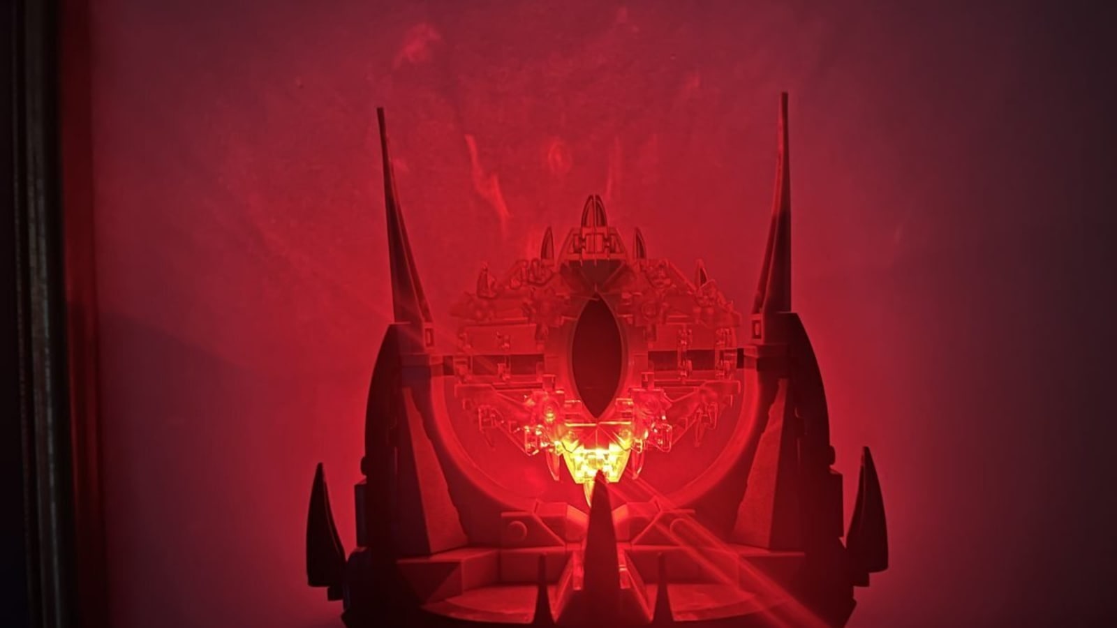 LEGO’s LORD OF THE RINGS Barad-dûr Set Is One Gorgeous Tower of Evil (And Perfectly Captures the Spirit of Tolkien’s Sauron)