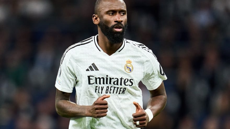 Report: Chelsea target move for two time Champions League winning centre-back