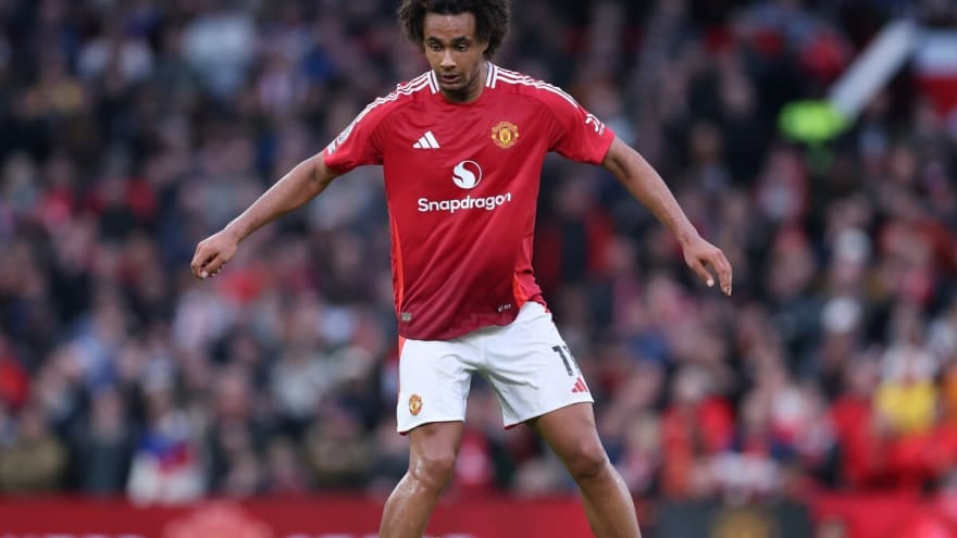 Talks held: Euro giants still working on complicated Manchester United transfer deal