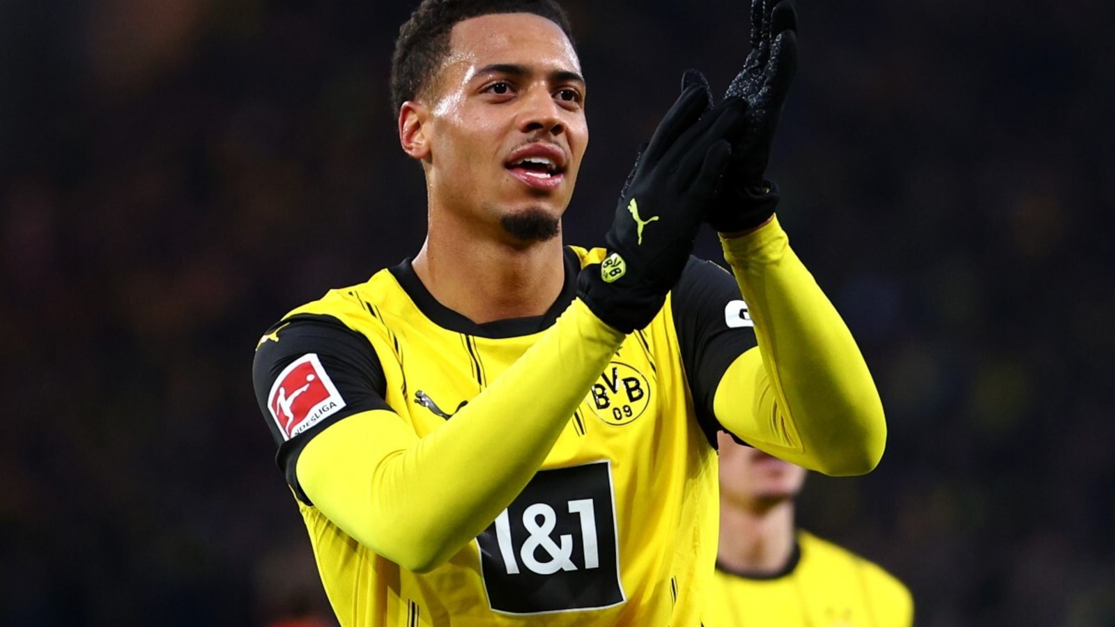 Revealed: Manchester United & Newcastle cleared to sign rising star for just €40-45m
