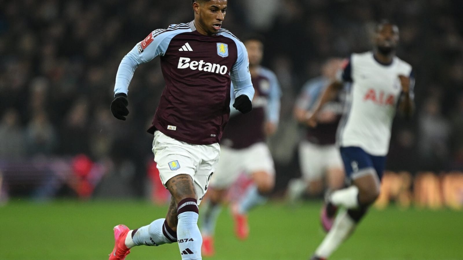 Aston Villa could suffer major transfer blow because of Barcelona