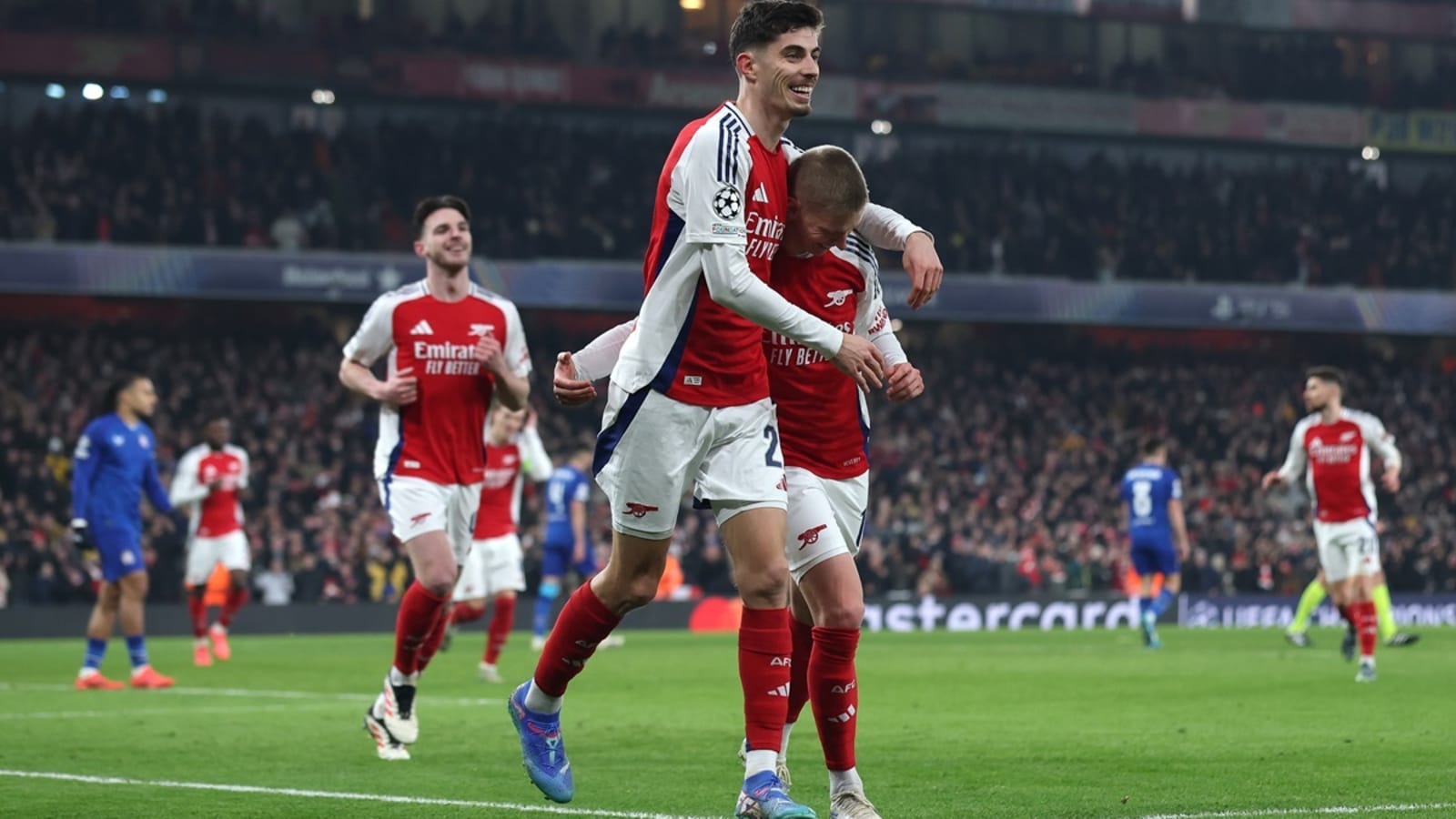 Pundit explains why Arsenal has delayed signing a number nine all along