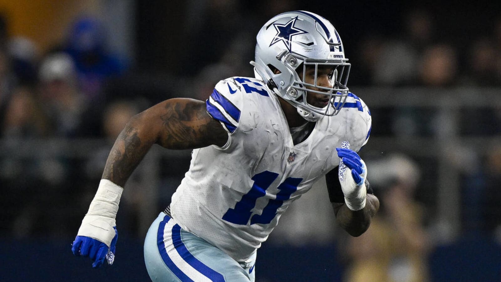 On the Field: How does Dallas Cowboys linebacker Micah Parsons single  handedly wreck games?
