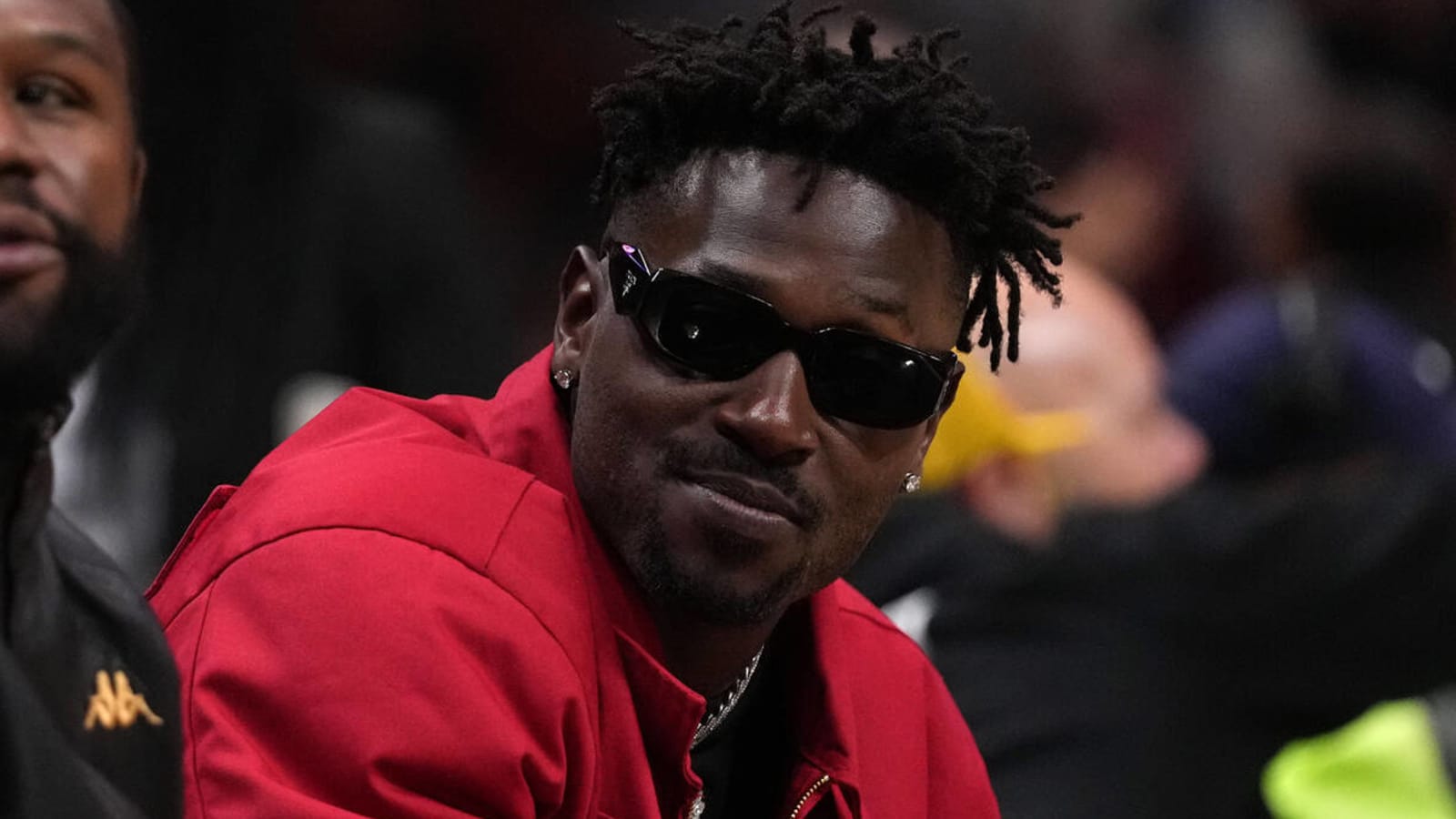  Former Tampa Bay Buccaneers WR Antonio Brown Fires Back at Barstool