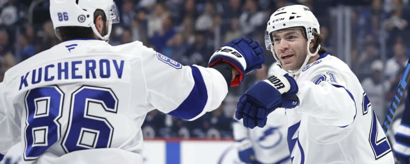 Lightning’s Brayden Point leaves game against Jets with undisclosed injury