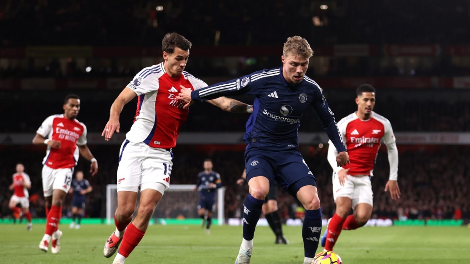 How impressive was Jakub Kiwior against Man United?