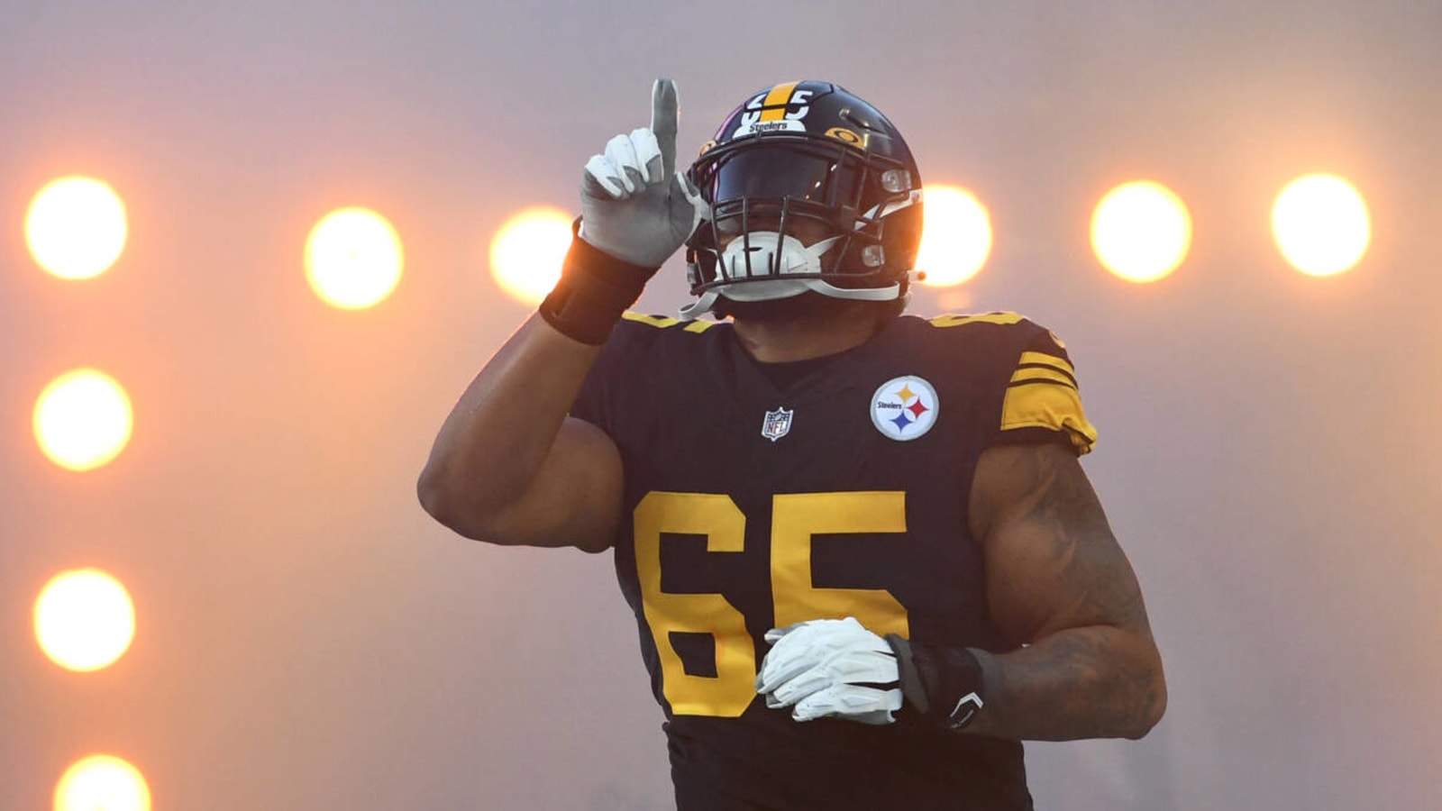 Steelers Make Controversial Decision at Left Tackle