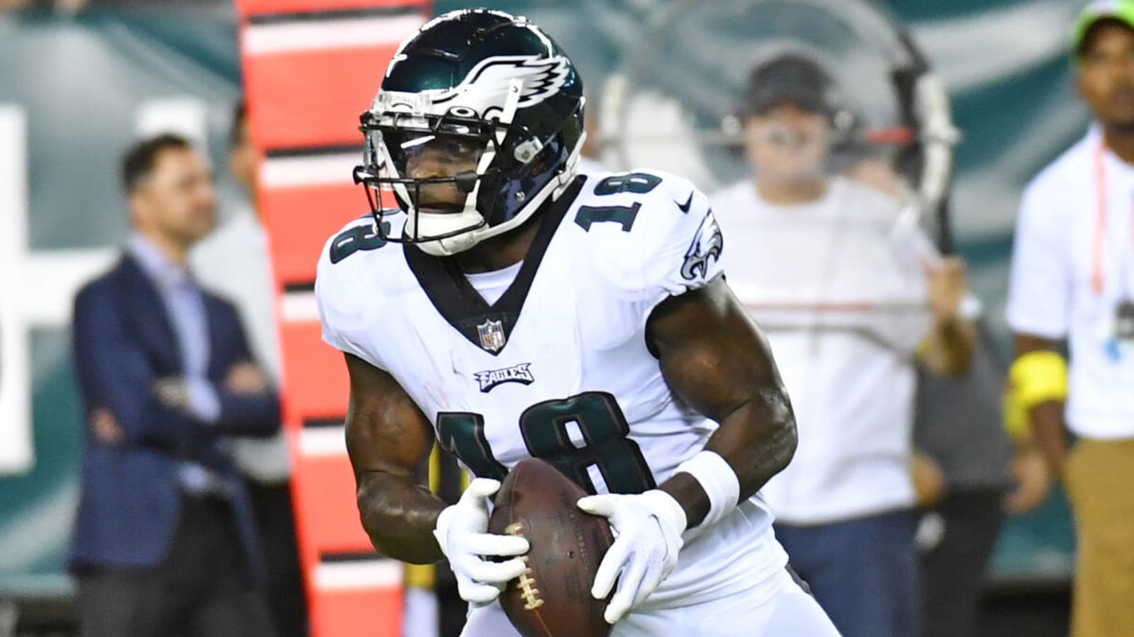 Eagles trade former first-round pick Jalen Reagor to Vikings