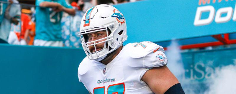 Dolphins release starting OL Jesse Davis, WR Allen Hurns