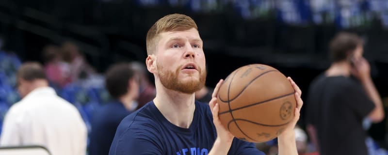 Warriors invite sharpshooting forward to work out for team