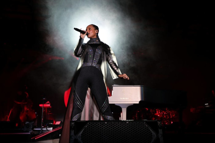 “Fallin’” by Alicia Keys