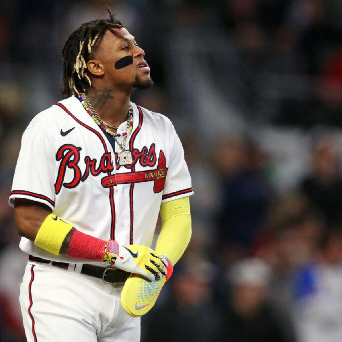 Braves' Austin Riley stuns Dodgers with walk-off single in NLCS Game 1