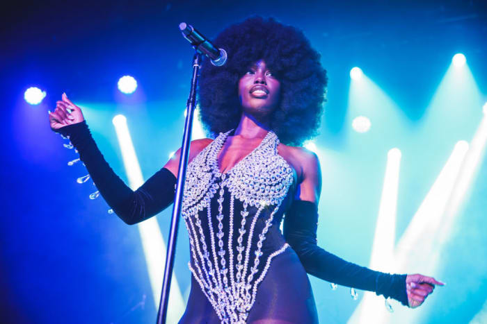 'Electric Honey (Encore)' by Tanerélle