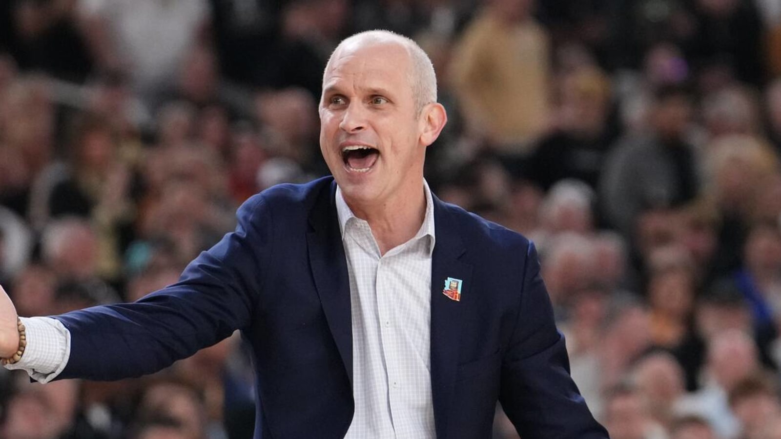 Report Lakers working to hire Dan Hurley as head coach Yardbarker