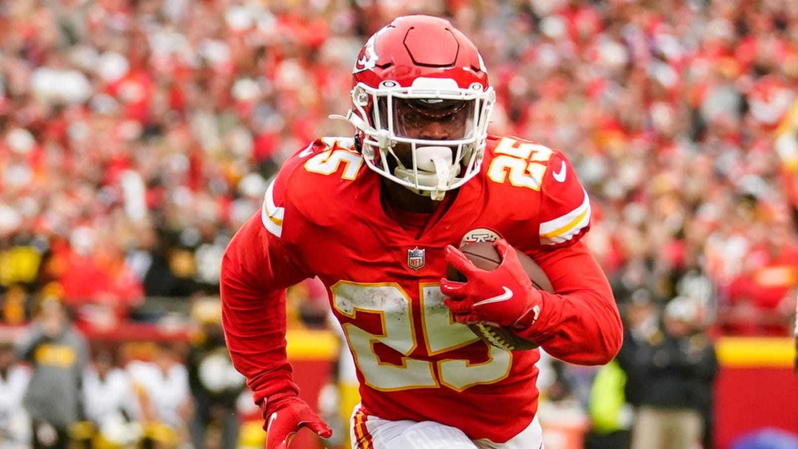 Chiefs RB Clyde Edwards-Helaire has chance to play in Week 18