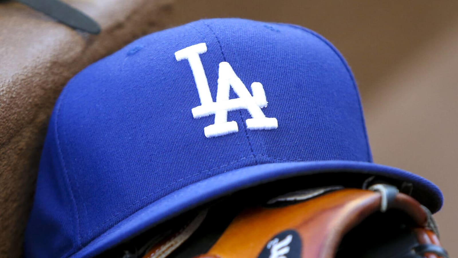 Report: Dodgers eyeing trade for outfielder