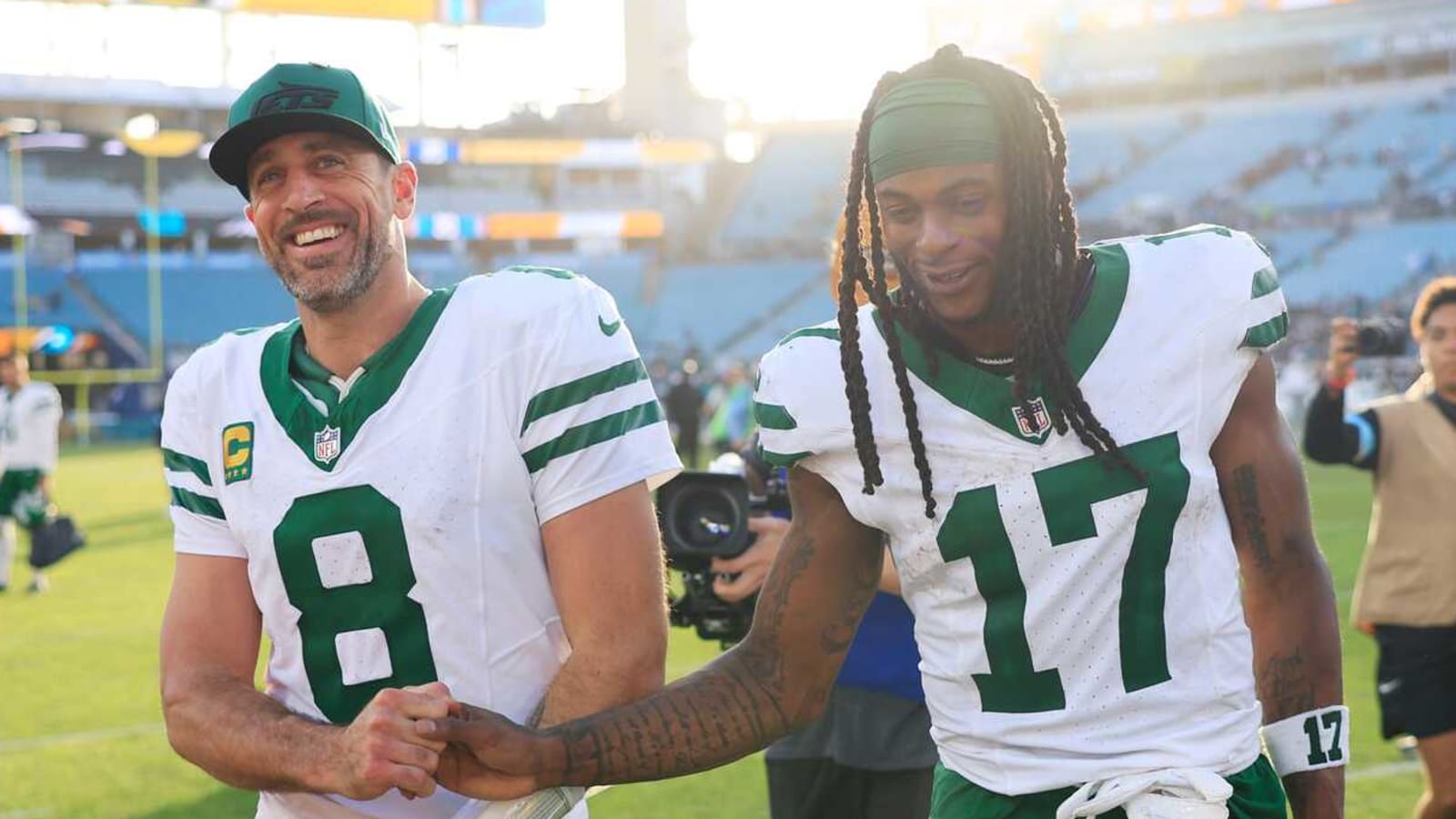 Why Davante Adams may not want to follow Aaron Rodgers