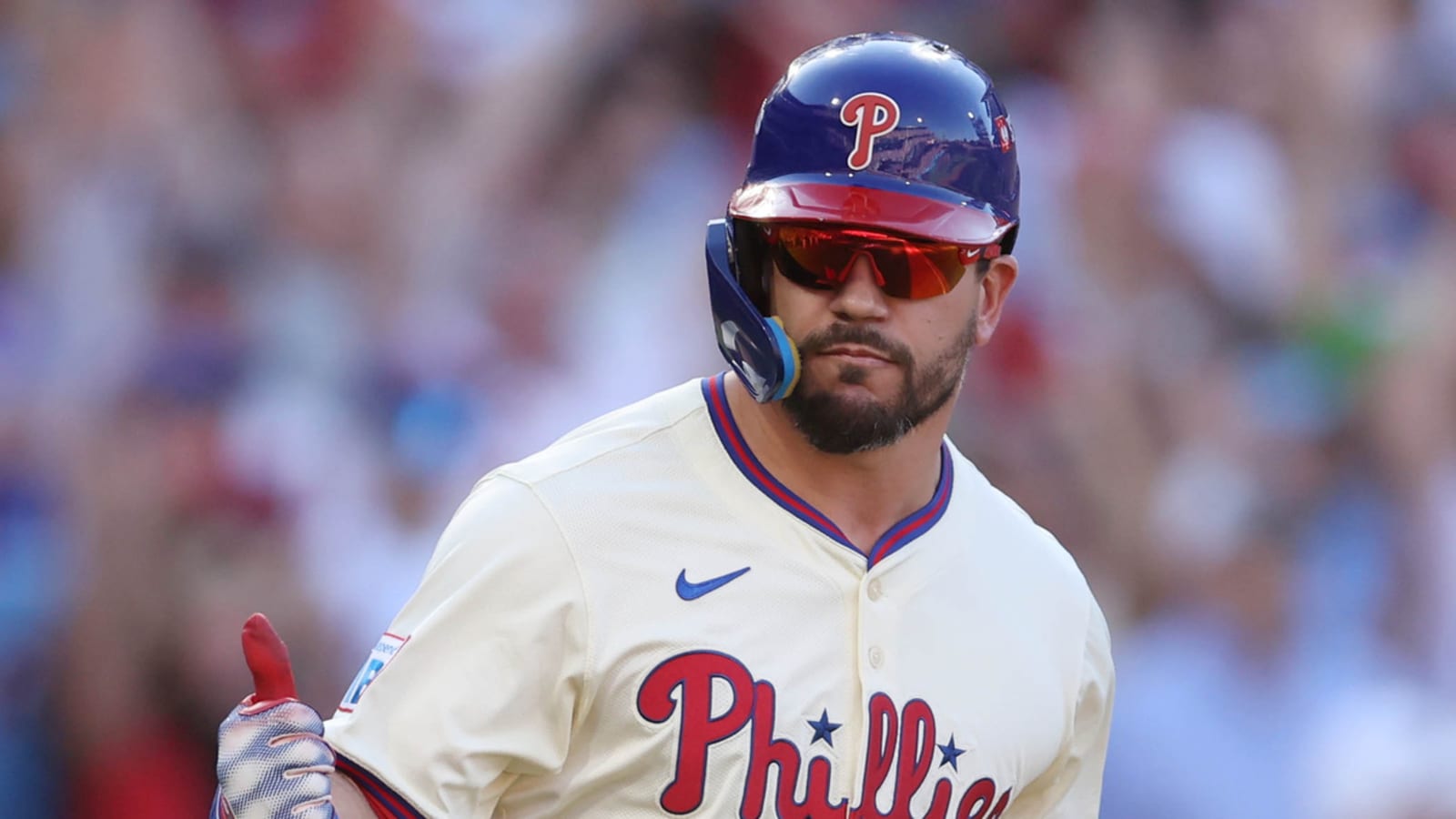 Watch: Kyle Schwarber smashes lead-off HR in NLDS Game 1