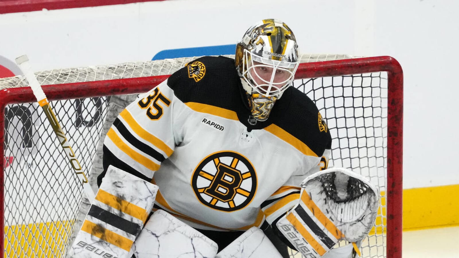 Montgomery On Ullmark: ‘Linus Didn’t Make Enough Stops’