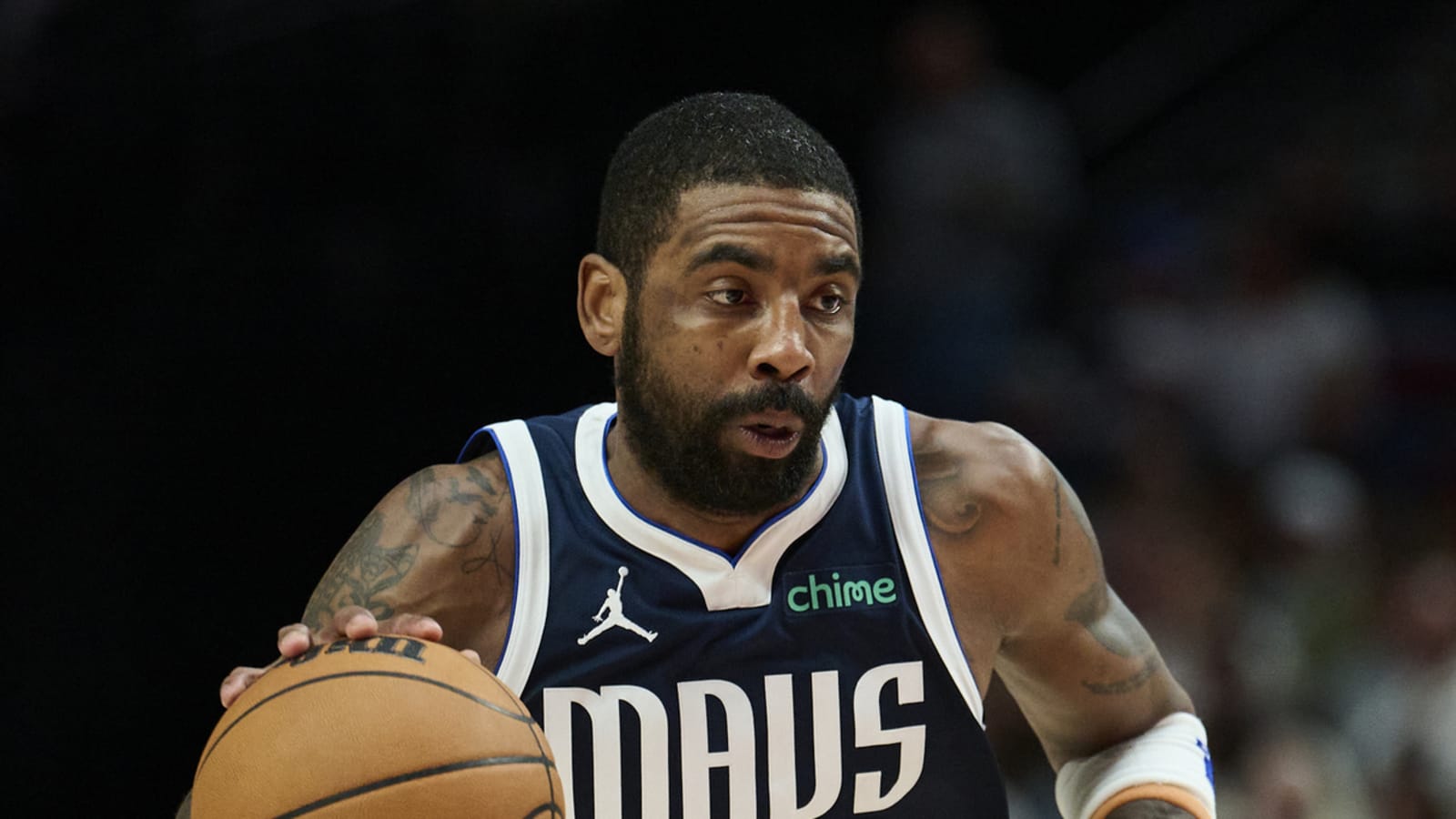 Can Kyrie Irving carry Mavericks with Luka Doncic out?