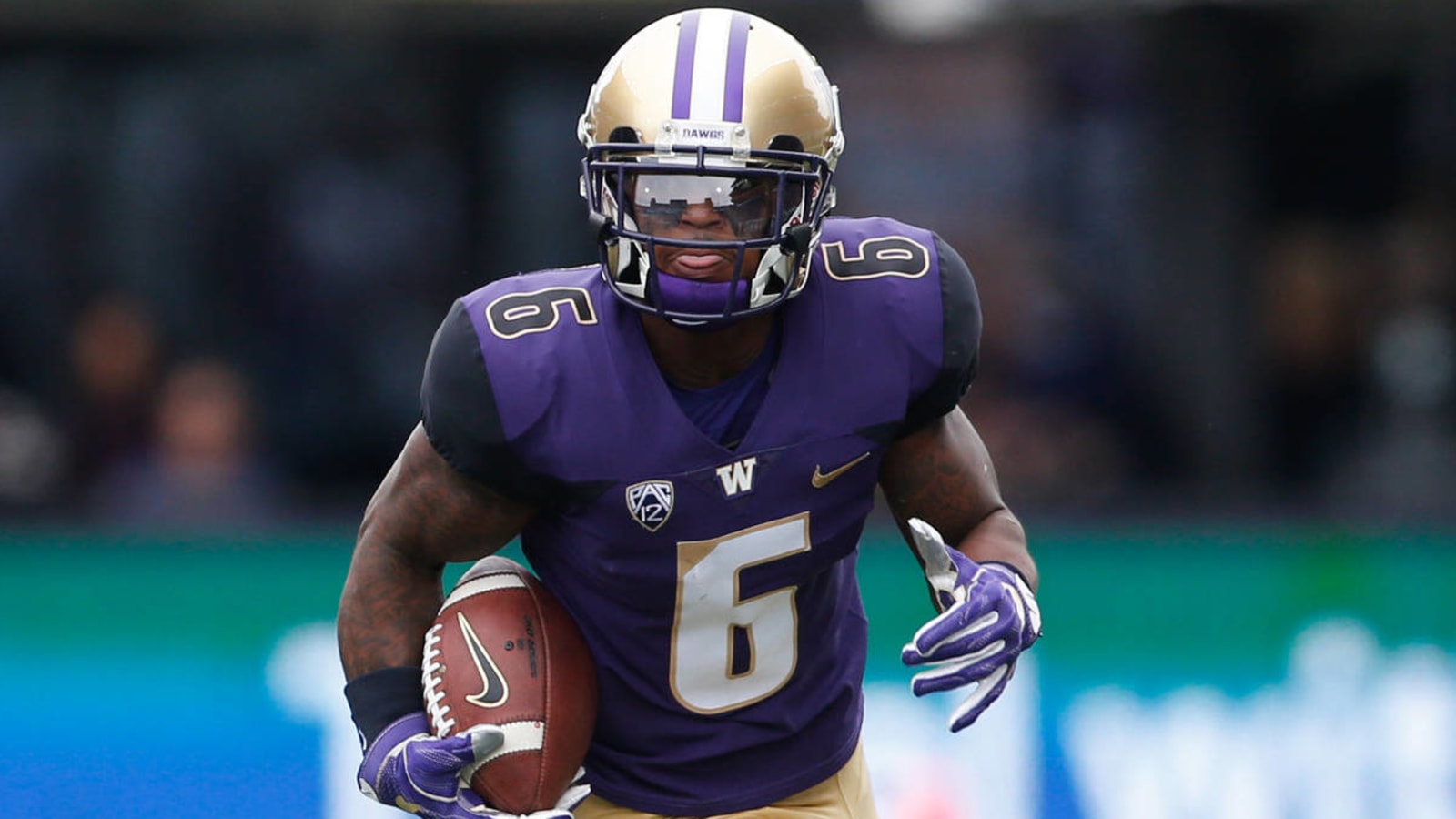 Watch: Huskies penalized for getting too tricky on kickoff return