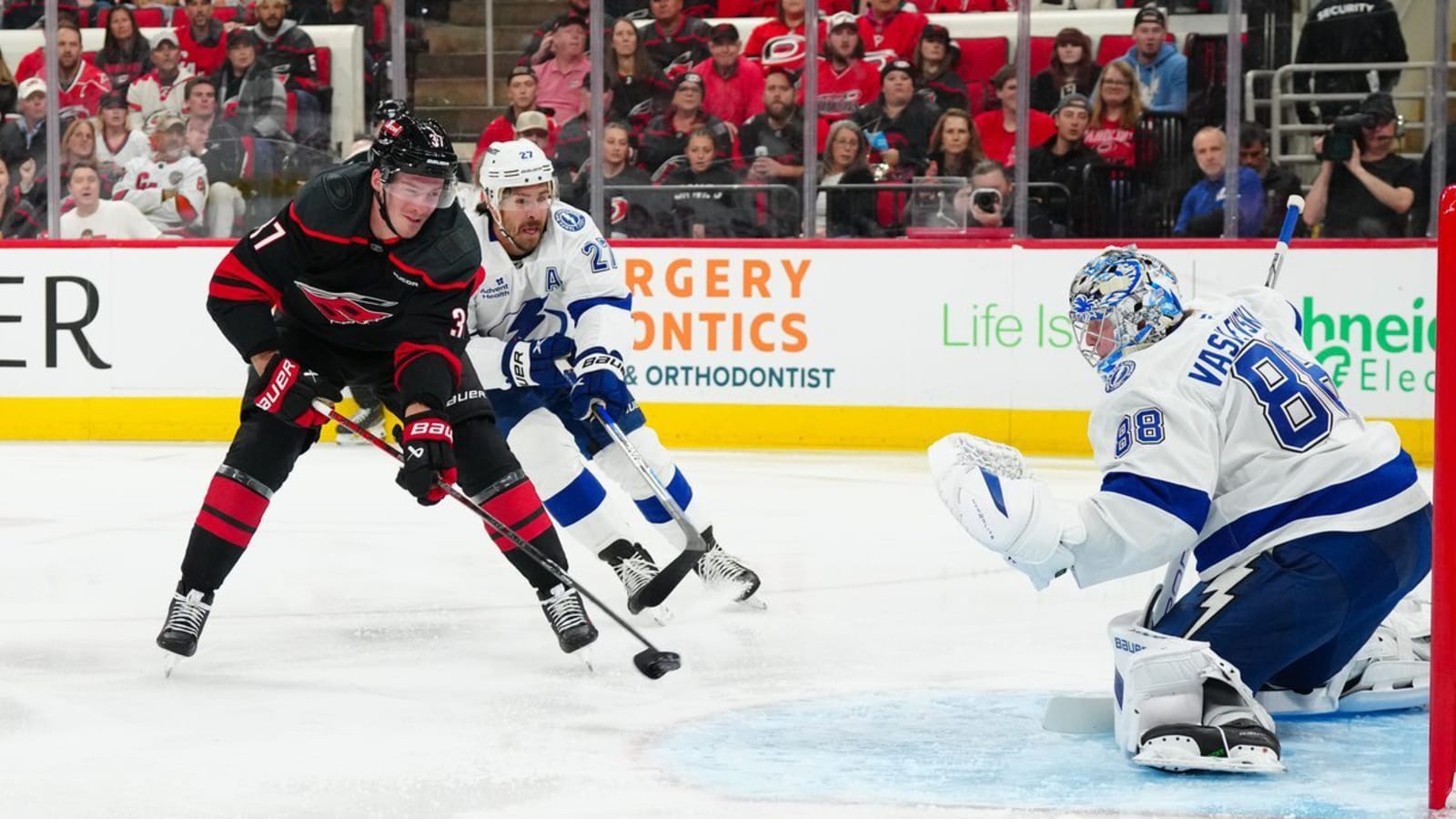 Best NHL player prop bets (Oct. 18) Hurricanes’ top line to thrive vs