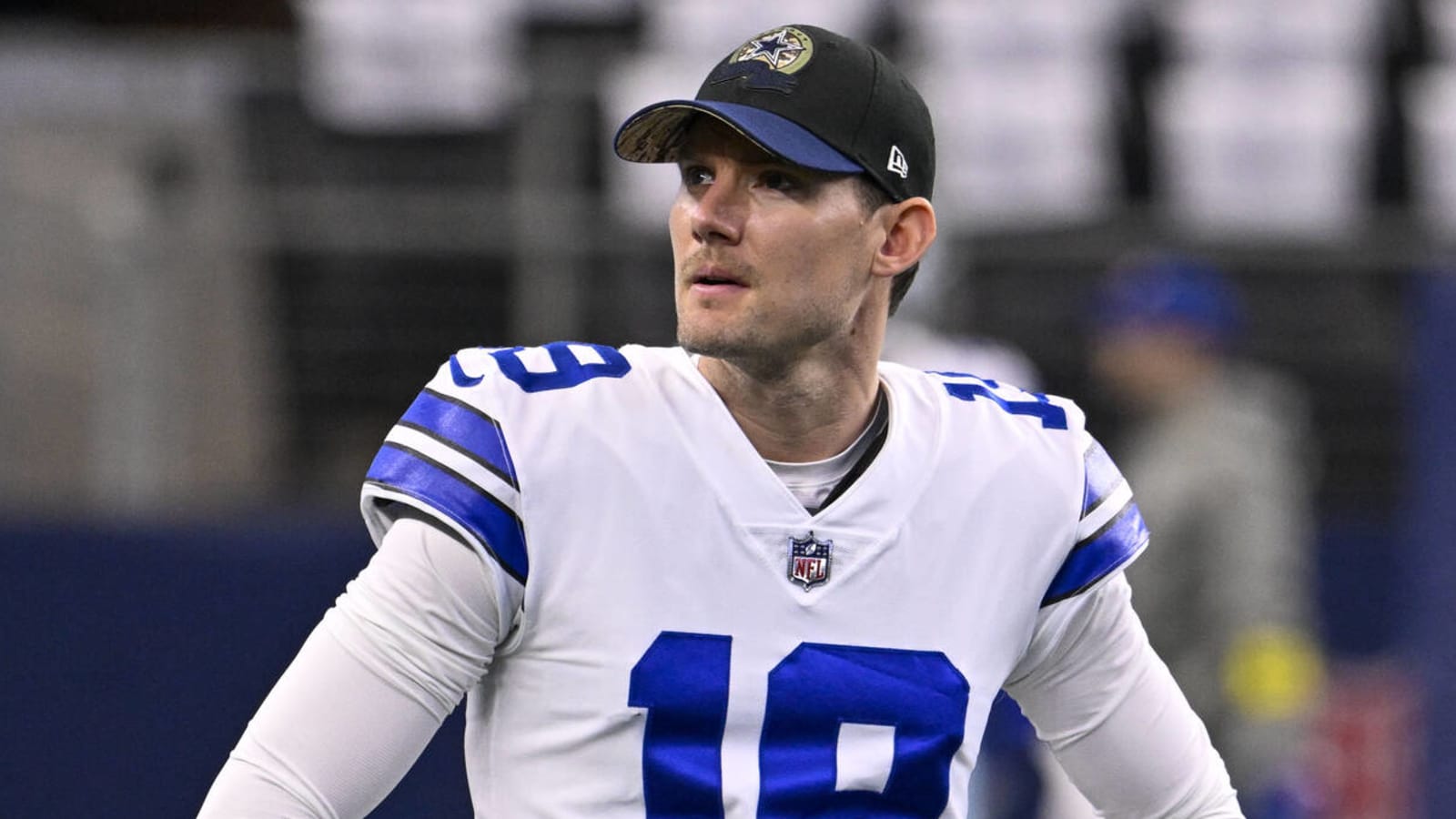 Brett Maher misses NFL record 4 extra points, but Cowboys stick