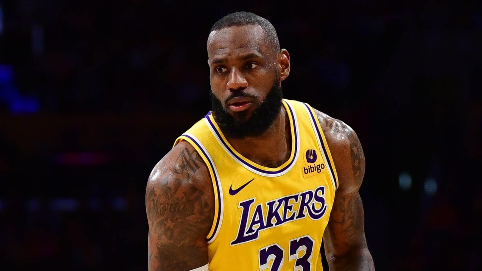 Report: 'Early indications point toward' LeBron James opting out of contract