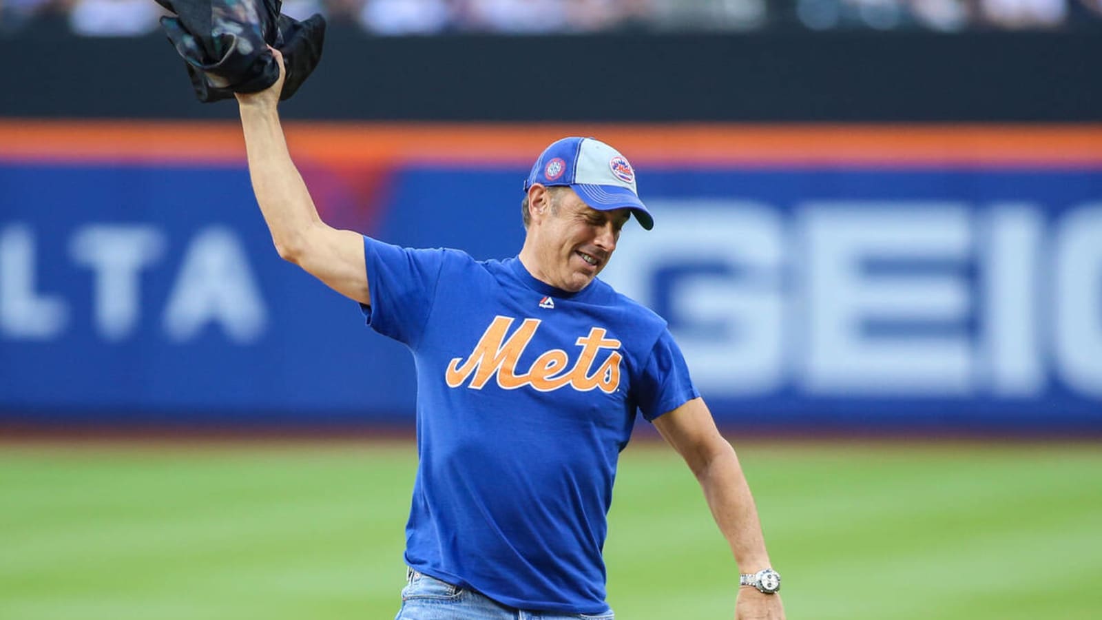 Jerry Seinfeld blames Mets' struggles on trumpet performance