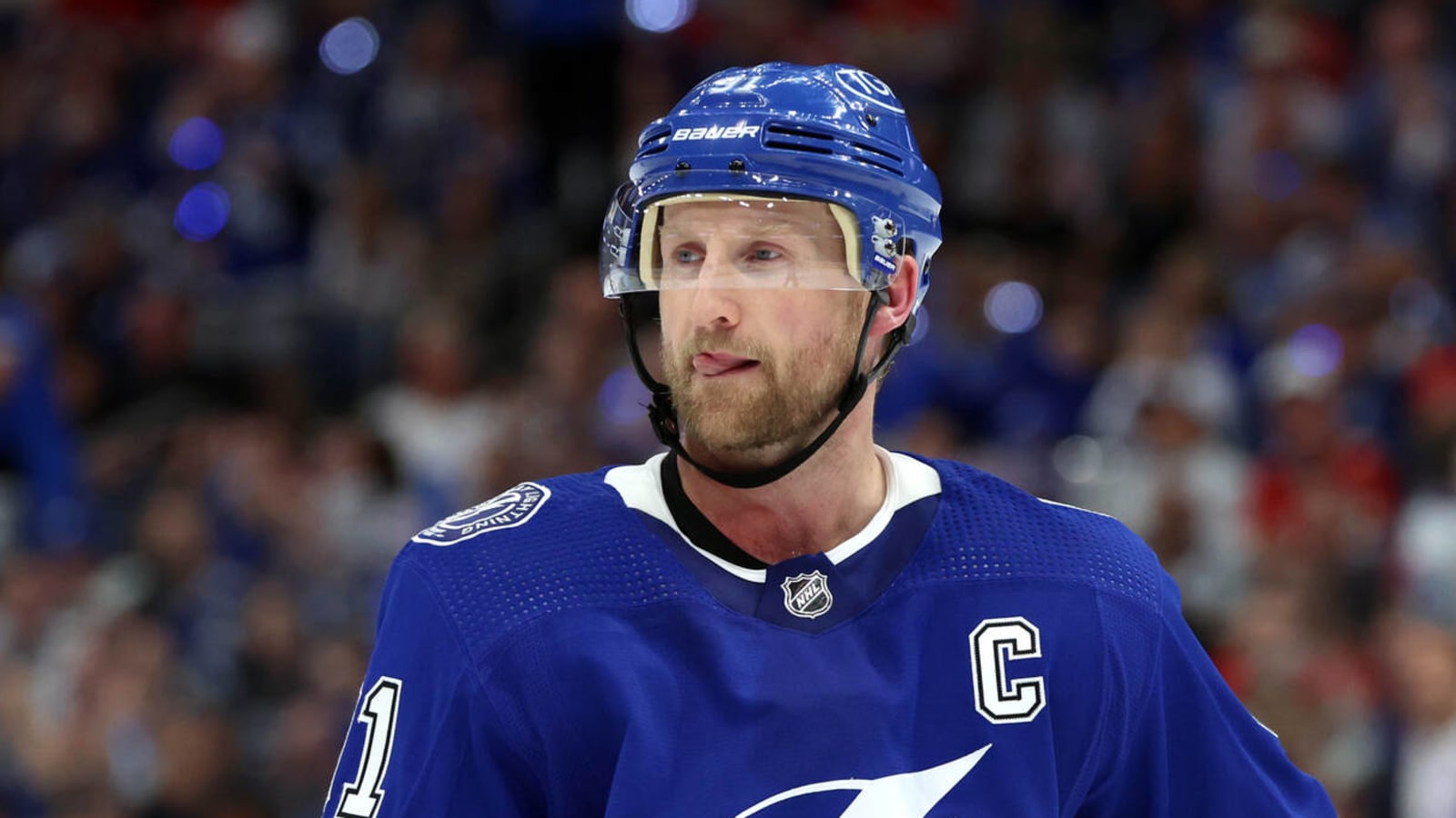 Lightning have started extension talks with a pair of stars