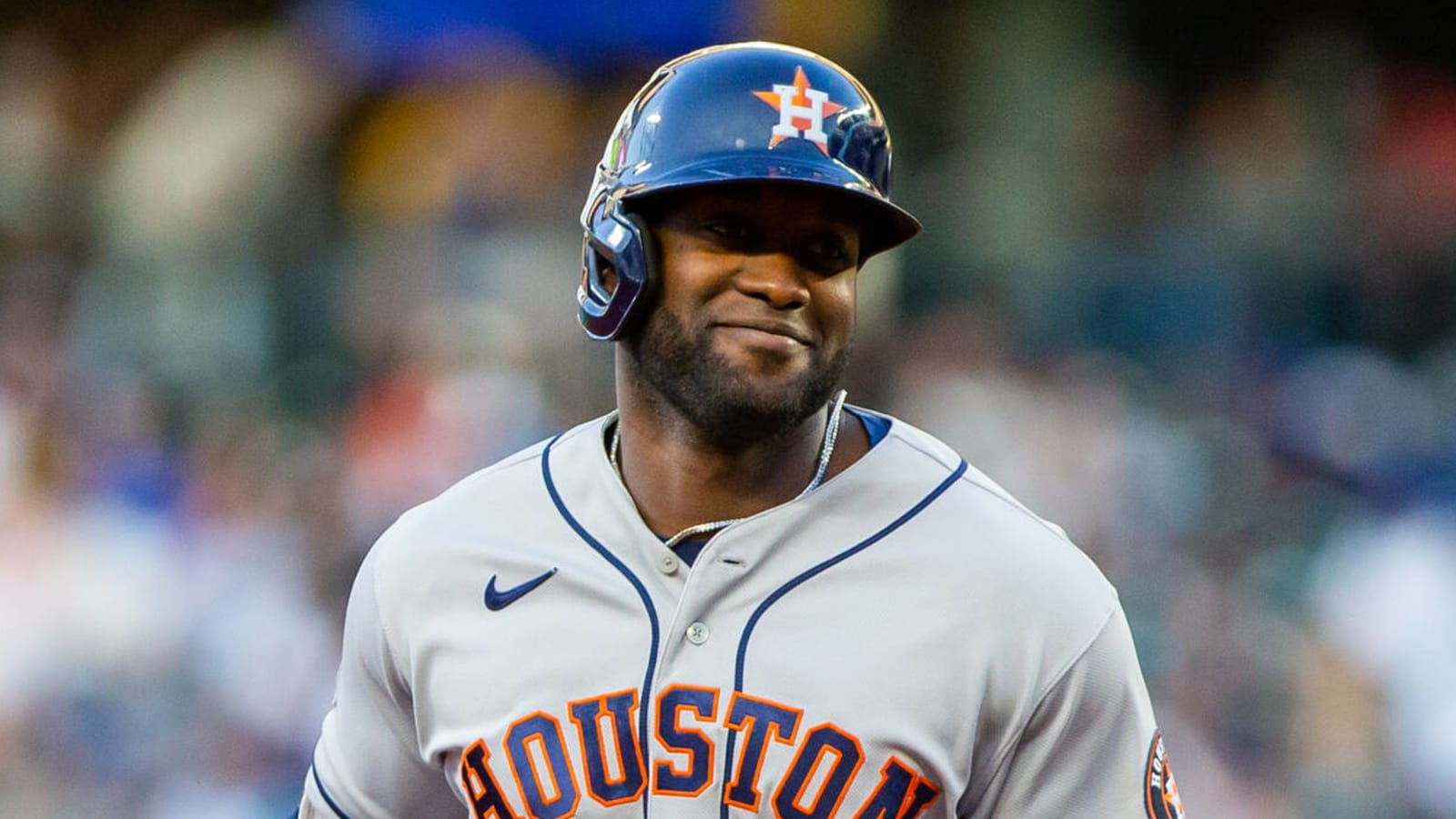 Astros to give Yordan Alvarez occasional time off due to lingering injury