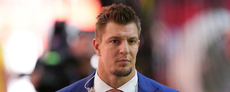 Rob Gronkowski reacts to Arizona's stunning loss