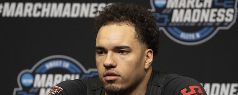 Browns sign former basketball player Marcus Santos-Silva to play TE