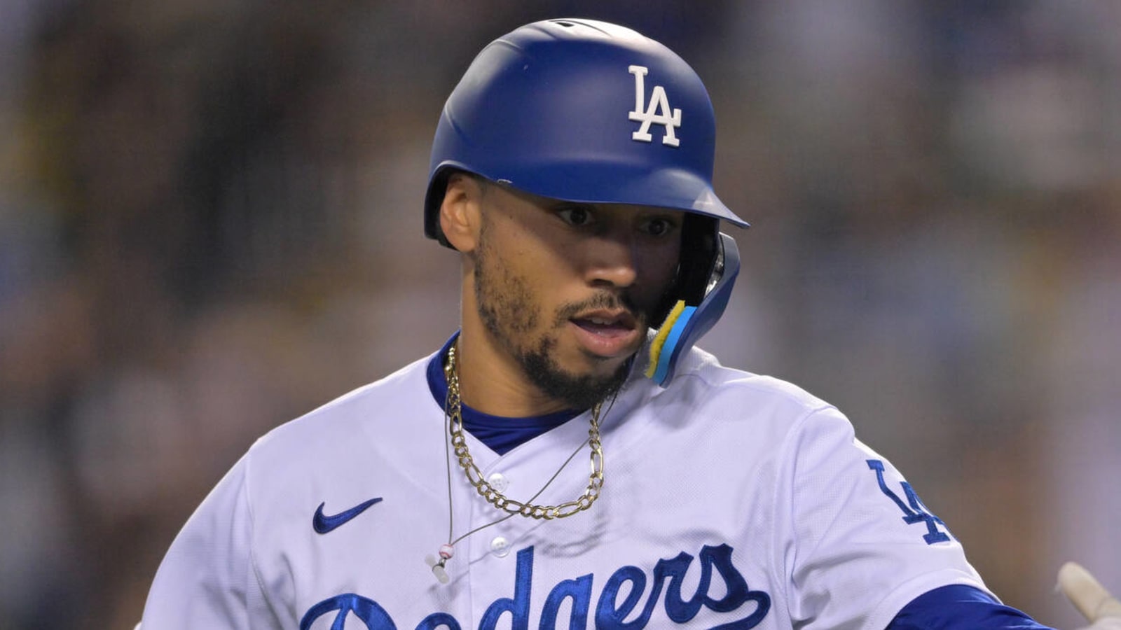 Dodgers' Mookie Betts expected to return from 10-day IL Sunday vs. Padres