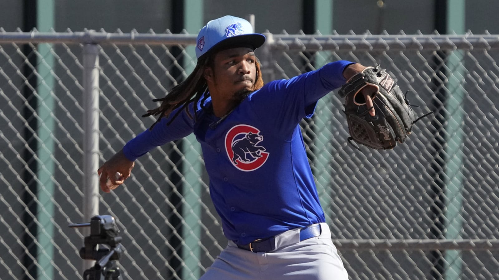 Chicago Cubs trade top prospect to the New York Yankees