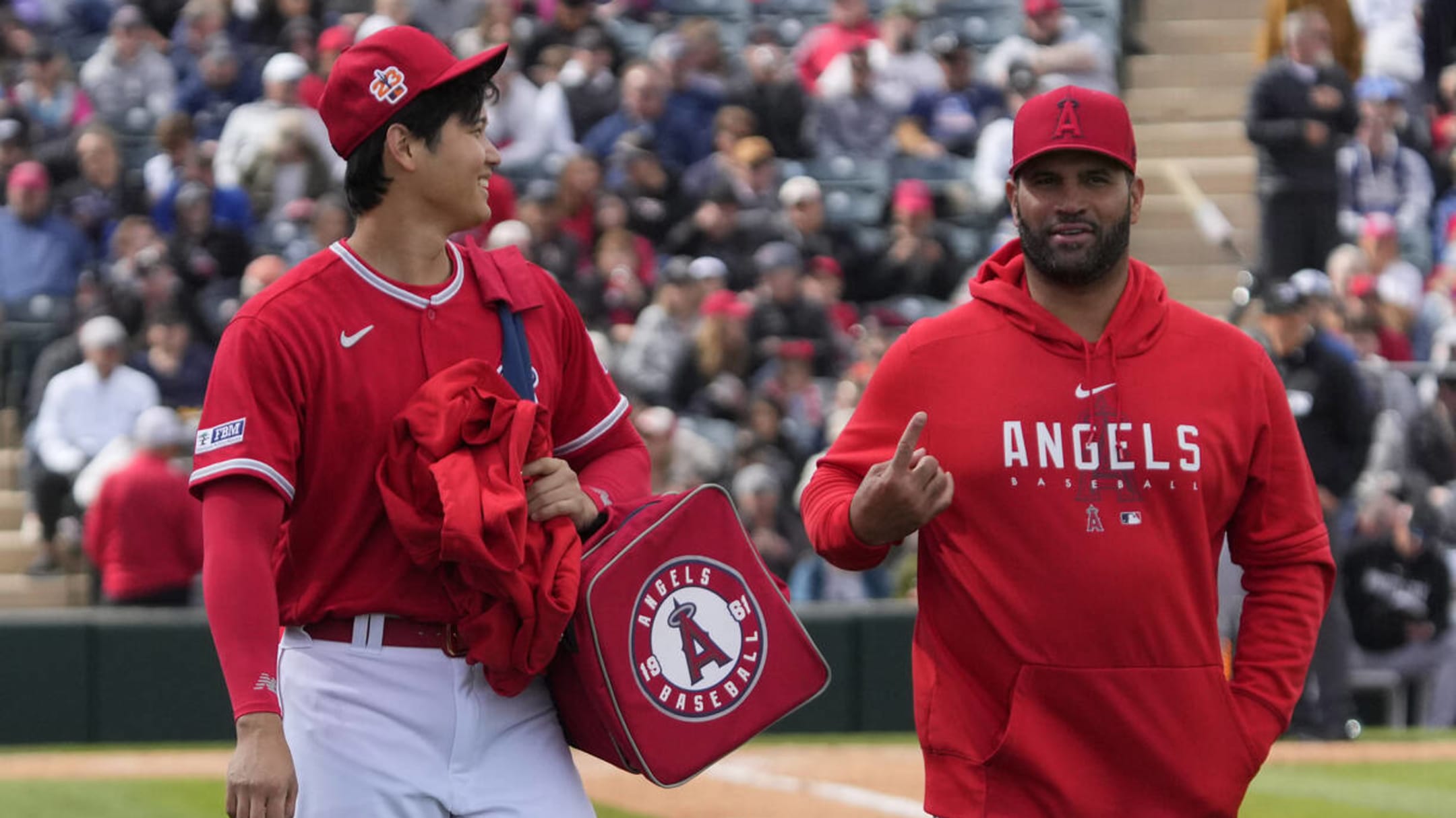 Albert Pujols back in camp -- with the Angels